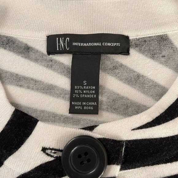 NWT Crop zebra cardigan - Picture 3 of 4